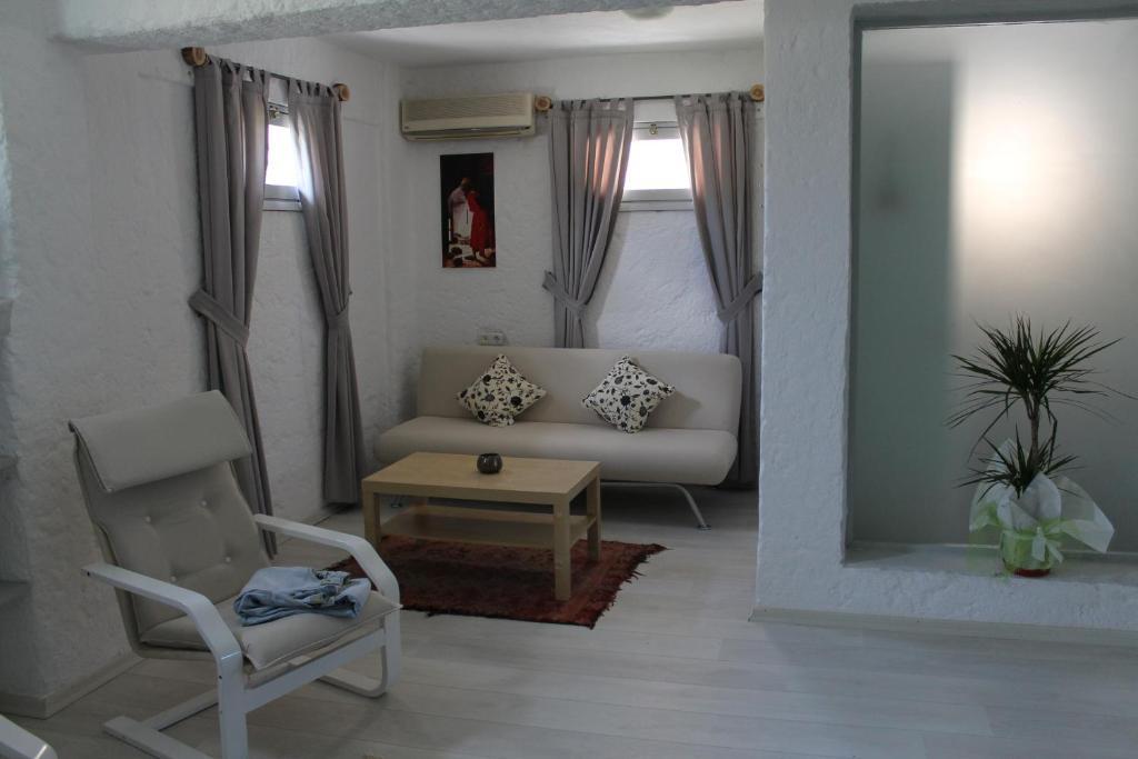 Bizim Ev Hotel (Adults Only) Alaçatı Phòng bức ảnh